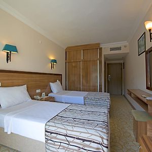 Club Kamer met een King Size Bed